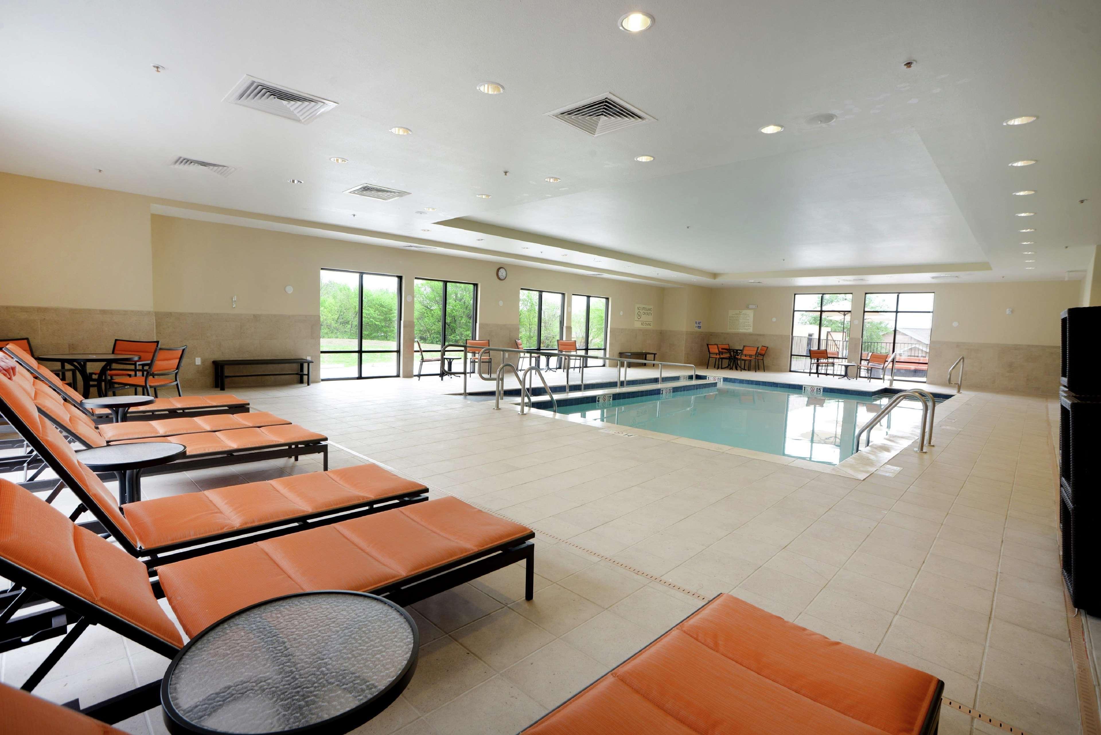 Hampton Inn & Suites Ponca City Экстерьер фото